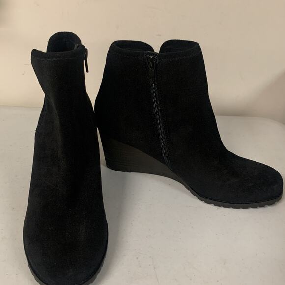 Rockport Women's Size 10 M Hollis Vcut Bootie Ankle Boots, Black Suede - Picture 5 of 8